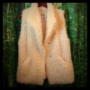Pete & Greta fur vest size M